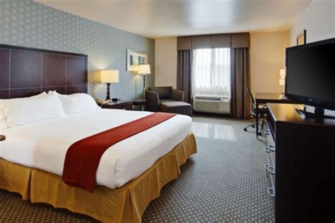 Holiday Inn Express And Suites Hermosa Beach Day Rooms Hotelsbyday