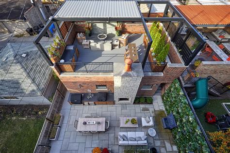 Thinking Of Investing In A Roof Deck How To Get The Maximum Roi Chicago Roof Deck Garden