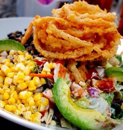 Bbq ranch chicken salad for one is easy to make with 320 calories bbq ranch chicken salad from meal planning mommies. Cheesecake Factory Copycat BBQ Ranch Chicken Salad ...