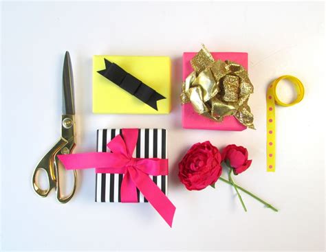 3 Beautiful Ways To Tie A Bow With Ribbon Francois Et Moi