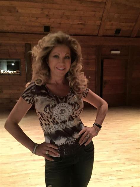 „ich hatte neun. carmen geiss ist eine deutsche fitnesstrainerin, sängerin, fernsehdarstellerin und. Carmen Geiss: Neuer Look für die Society-Lady!