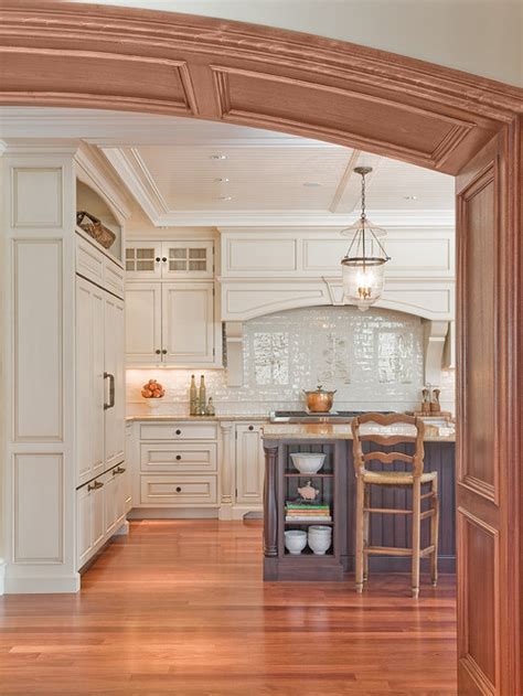 However, it is not a set standard that they have to match each other. Glazed Beadboard | Houzz