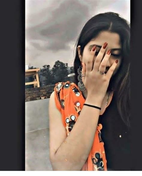 Pin By Zakra Khan On Hide Face Selfie Pose For Girls Pretty Girls