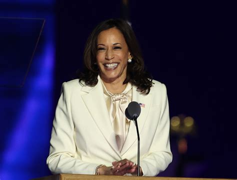 kamala harris white suit was a tribute to the women s suffrage movement
