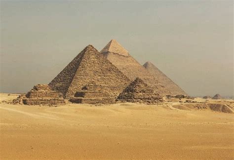 egyptian government to fine those who pester tourists popsugar middle east smart living