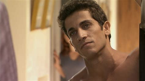 Auscaps Firass Dirani Shirtless In Underbelly The Golden Mile