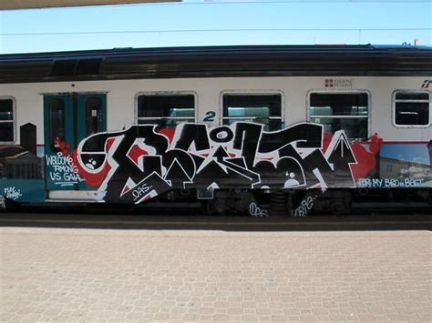 Spraytrains Welcome Among Us Gaia Graffiti Drawing Street Art