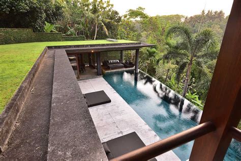 Pesona Villa Minimalis Yang Menyatu Dengan Alam Di Bali Arsitag
