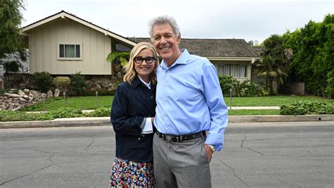 Brady Bunch House Transformed By Hgtv Hosts And Sitcoms Stars