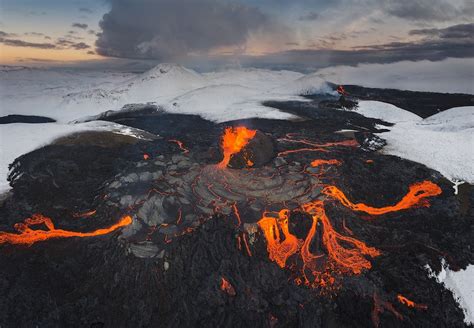 10 Insane Photos Of The Fagradalsfjall Volcanic Eruption In