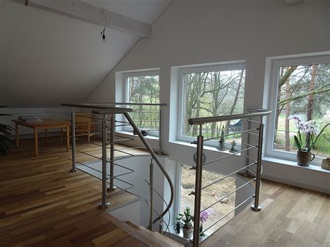 Beziehen sie bei der wahl der optimalen lösung für die treppe den sicherheitsaspekt mit ein. Berliner Edelstahlbau und Systemgeländer | Geländer aus ...