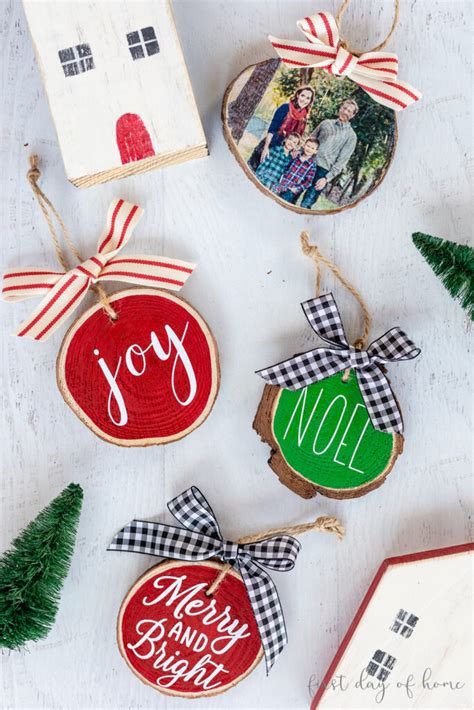 How To Make Easy Diy Wood Slice Ornaments
