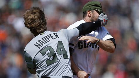 Bryce Harper Hunter Strickland Punch Away In Nats Giants Bench