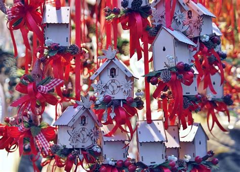 Five Christmas Traditions Unique to Greece - GreekReporter.com