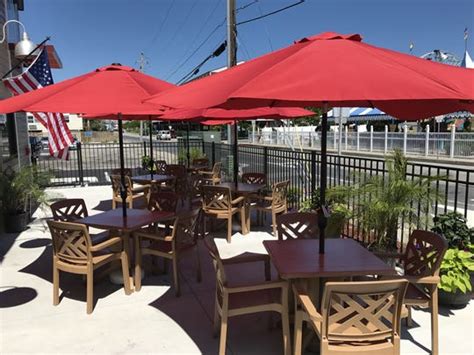 $100 gift card to dry dock 28. Buxy's owner expands with newly opened Dry Dock 28