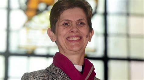 Iglesia Anglicana Nombró A Su Primera Mujer Obispo