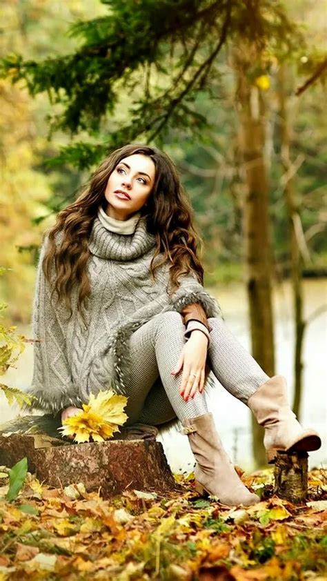 Pin By Nick Mare On Autumn Leaf Fall Fall Photoshoot Stylish Girl