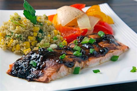 4 salmon fillets approximately 4 ounces each · salt and pepper to taste · 1 tablespoon olive oil · 1/4 cup soy sauce · 2 tablespoons honey · 1 clove . Heart Healthy Balsamic Glazed Salmon Recipe | Elizabeths Home