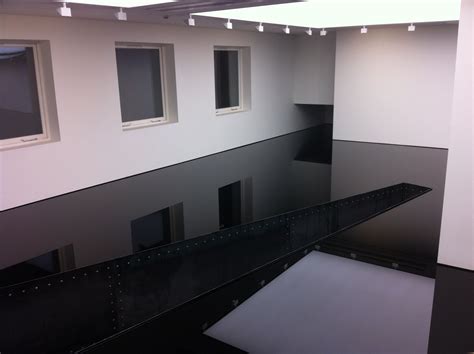 20:50 by Richard Wilson at the Saatchi Gallery | Saatchi gallery, Richard wilson, Saatchi
