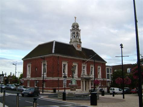 Braintree Town Hall Centre Fairfield © Brenda Howard Geograph