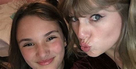Taylor Swift Surprises Fan At Her Home See The Pics And Videos