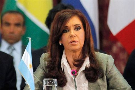 Jun 27, 2021 · cristina kirchner estaba invitada, pero faltó al homenaje a los muertos por covid la vicepresidenta se muestra solo en contadas ocasiones junto a alberto fernández. Argentina president Cristina Kirchner branded 'an old hag ...