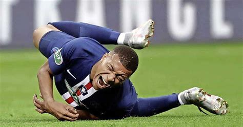 » créée en 1999, premiers de cordée est une association nationale. Eerste diagnose: geen breuk in enkel Mbappé | Voetbal ...