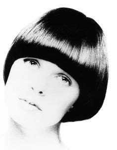 'VS' Roger Thompson - VS London '60s | Vidal sassoon hair color, Girl