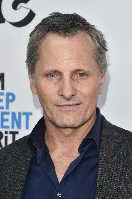 Actor viggo mortensen made his film debut in witness (1985). Viggo Mortensen Height Weight Body Statistics - Healthy Celeb