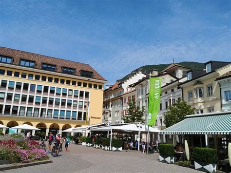 Piazza Walther Bolzano 2020 All You Need To Know Before You Go