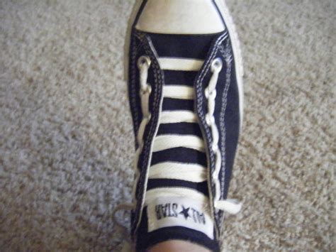 Jazz up an old pair of shoes with these shoelace tips for converse. 23 Cool Ways to Lace Shoes | Guide Patterns