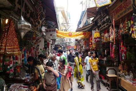 Every Shaadi Shopper Should Go For This Old Delhi Bazaar Walk Lbb