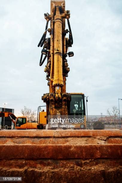 Crawler Tractors Photos And Premium High Res Pictures Getty Images