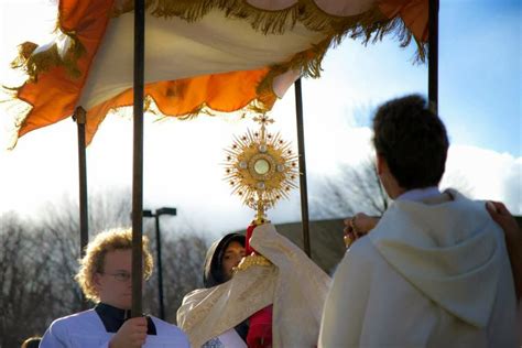 New Liturgical Movement Eucharistic Procession For The Feast Of Christ