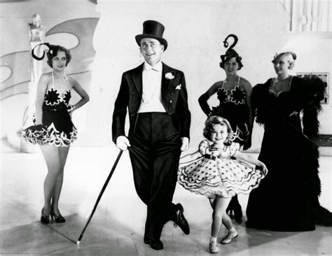 A yankee takes pity and sets up an escape. 35 Amazingly Cute Photos of Shirley Temple As a Child in ...
