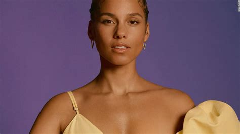 Alicia Keys New Brand With Elf Is Not Another Celebrity Beauty Line Cnn Style
