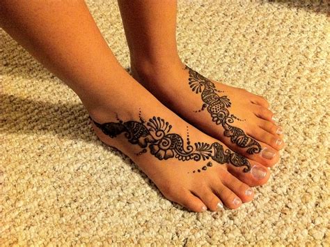 Henna Style Tattoo On Foot Kaata