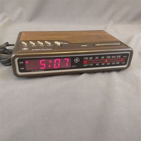 Vintage Ge 7 4612a Digital Alarm Clock Radio Red General Electric Retro Ge