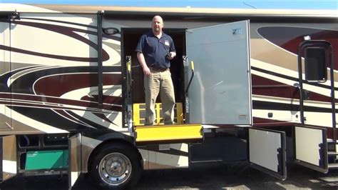 New 2014 Newmar Canyon Star 3911 Handicap Accessible Rv Mount