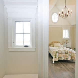 Tandem bedrooms mean that you have to walk through one to get to the other. Tandem Bedroom Ideas And Photos | Houzz