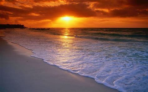 Lovable Images Sunrising In Sea Wallpapers Free Download