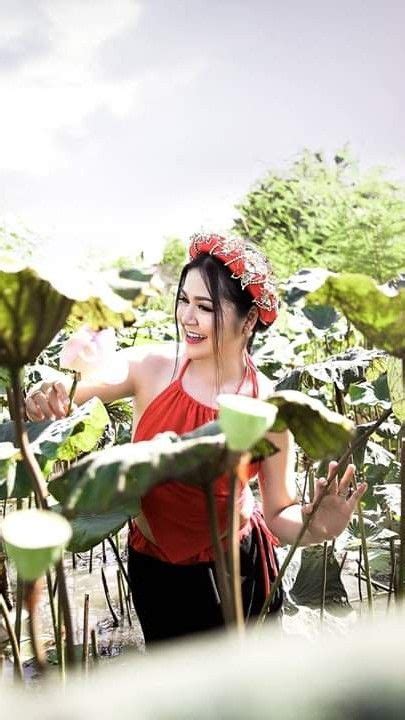 Here we have 10 photos on ao yem vietnam including images, pictures, models, photos, and much more. Ao Yem
