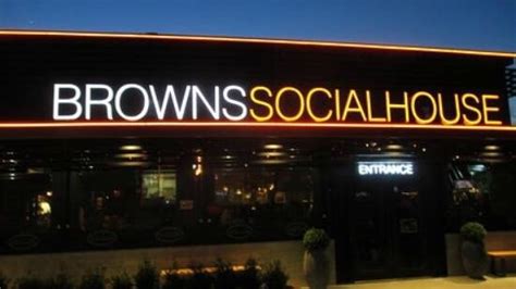 Browns Socialhouse - Picture of Browns Socialhouse, Sherwood Park ...