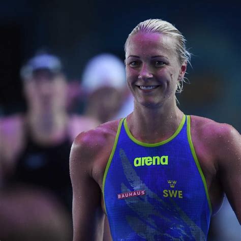 Sarahsjostrom Under The Spotlight As The First Female To Swim Sub 52