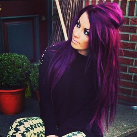 Semi permanent hair dye on dark brunette wavy hair. 26 Best Dark Purple Hair Color 2017