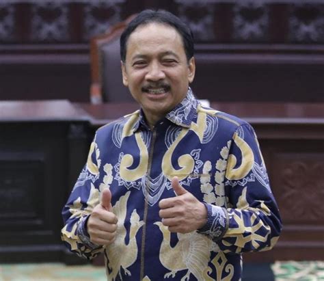 Profil Lengkap Hakim Suhartoyo Ketua Mk Baru Pengganti Anwar Usman Cek
