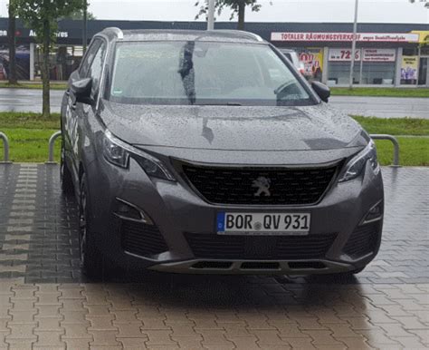 The peugeot 3008 is a compact crossover suv unveiled by french automaker peugeot in may 2008, and presented for the first time to the public in dubrovnik, croatia. Frontgrill Kühlergrill 3008er ab 2016 - Peugeot 3008 II ...