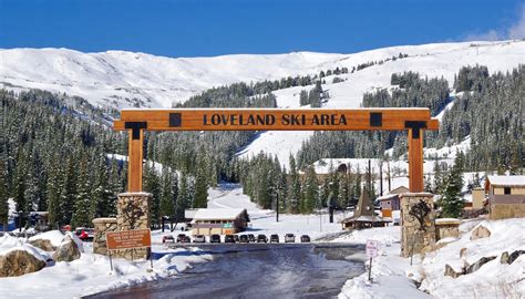 Lovelandskiareafrontsign Loveland Ski Area Colorado Ski