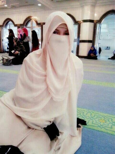 Apakah anda mencari gambar muslimah png atau vektor? muslimah (Dengan gambar) | Wanita, Pakaian, Niqab