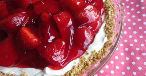 Easy Strawberry And Cream Pie Renees Kitchen Adventures